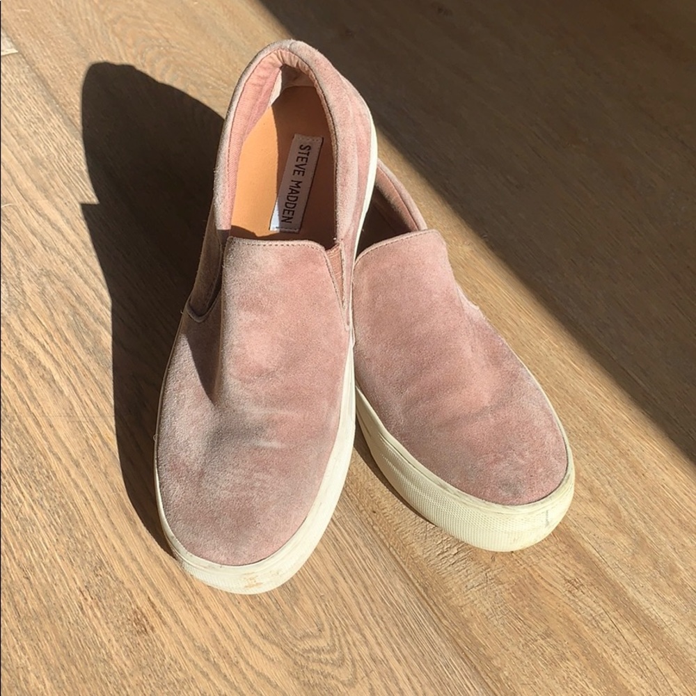 Steve Madden Gills Mauve Suede Slip-On Sneakers